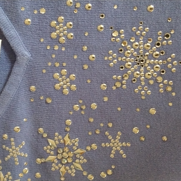 QUACKER FACTORY LAVENDER SNOWFLAKE STUDDED SWEATER - Picture 7 of 7